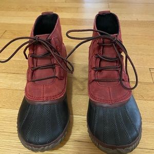 Sorel rain boots size 8